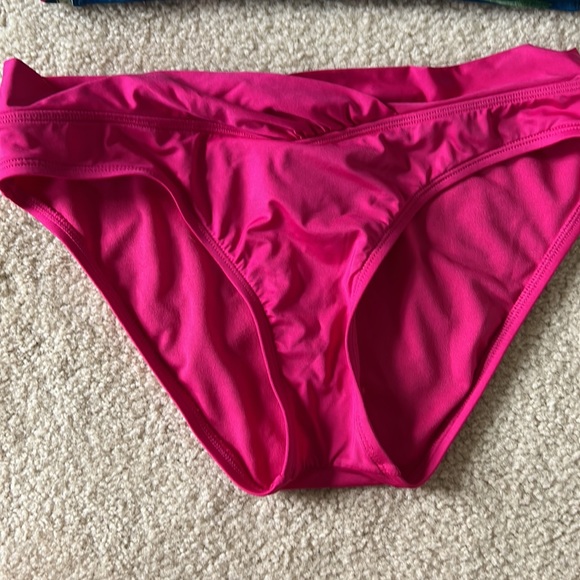 Bikini set worn once excellent condition. - Picture 5 of 7